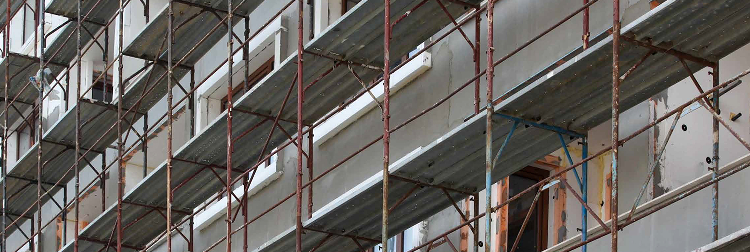 Andamiaje obra rehabilitación fachadas Sevilla